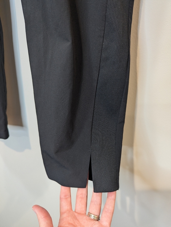 Athleta Black Brooklyn Mid Rise Ankle Pant Wrinkle Resistant Size 10 - Picture 4 of 8